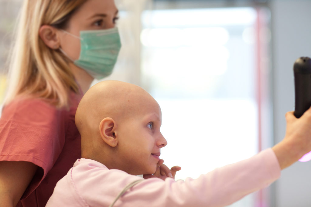 Corona Pandemie Versorgung Krebskranker Kinder Zu Hause Stiftung Universit Tsmedizin Essen